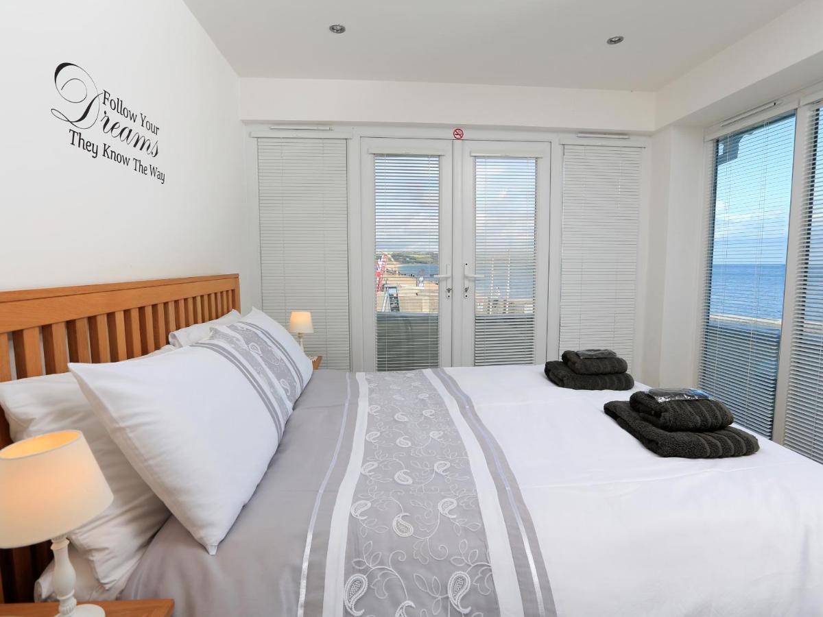 1 At The Beach Beesands Exterior photo