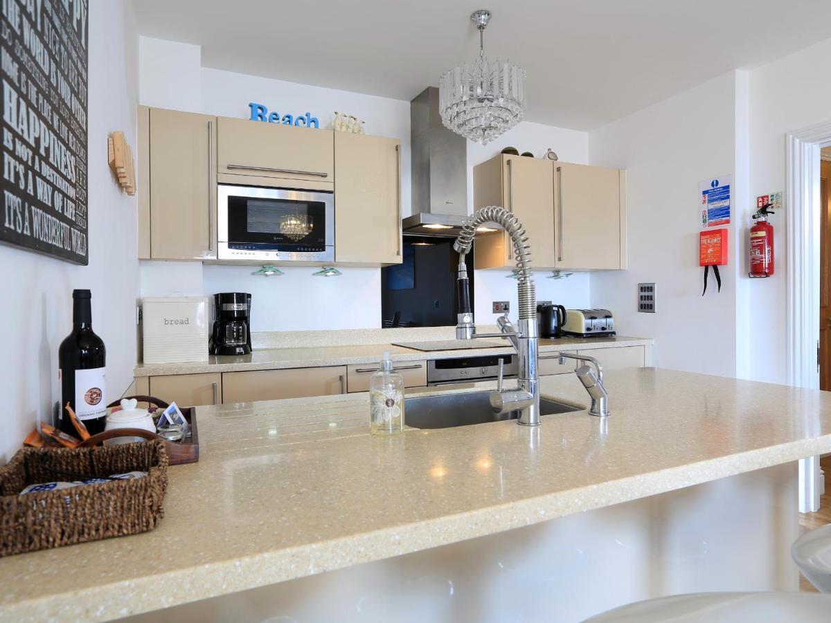 1 At The Beach Beesands Exterior photo